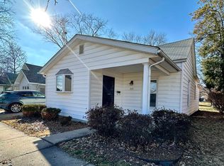 809 S 16th St, Herrin, IL 62948