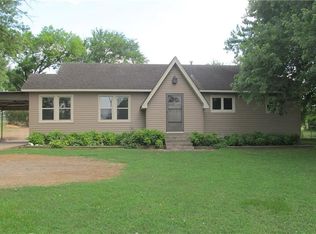 3110 E Walnut St, Paris, AR 72855