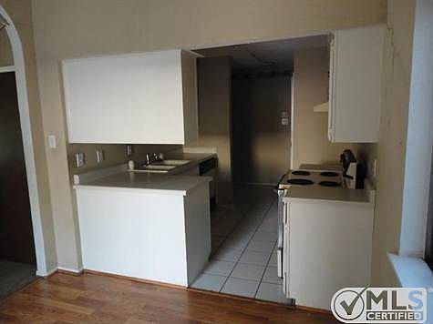 3rd image of 1268 Granada Ln