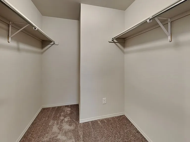1432 Dustin Dr — Photo 13