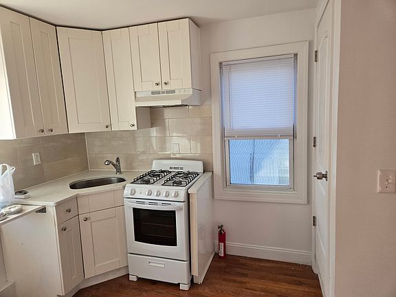 3rd image of 459 Highland Ave Floor 2