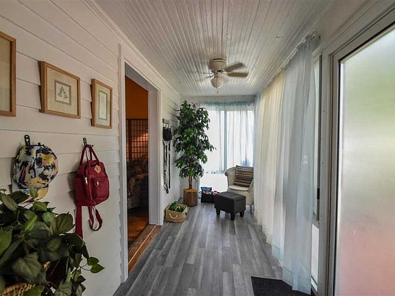 2nd image of 705 Garden St