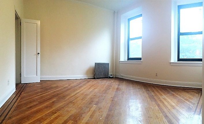 2nd image of 120 Bond St #7