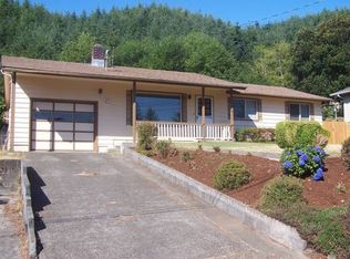 430 Westmont Dr, Reedsport, OR 97467