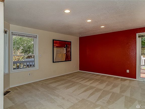 4th image of 4714 153rd Ave SE