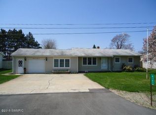 4161 S Brooks Rd, Muskegon, MI 49444