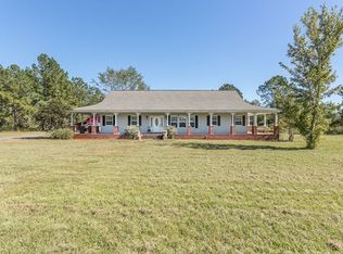 2104 Dewey Hickox Rd, Nahunta, GA 31553