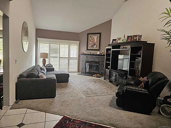 2nd image of 3164 Vista Grande