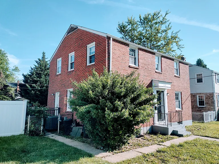4204 Colonial Rd — Photo 4