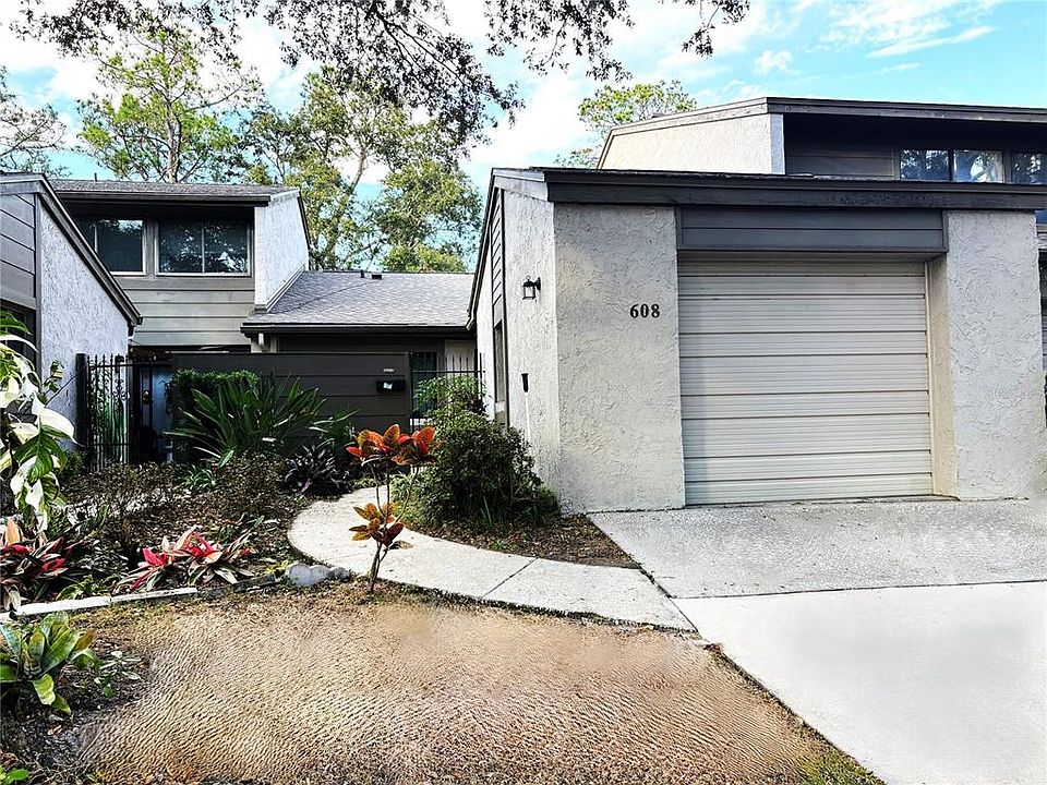 1st image of 608 WOODRIDGE DRIVE