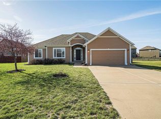 20383 W 199th Ter, Spring Hill, KS 66083