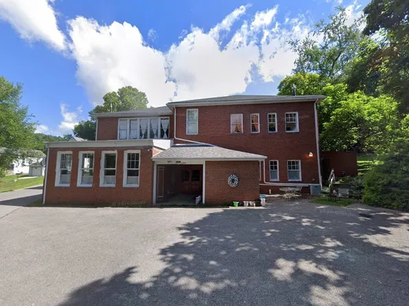 1309 Mineral Ave APT 204, Morgantown, WV 26505