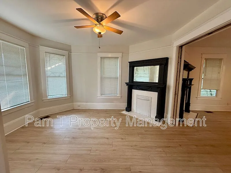 3 bed, 3.0 bath, 1704 sqft, $3,250 — Photo 4