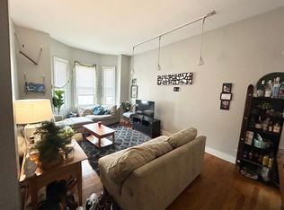 218 Columbia St #1, Cambridge, MA 02139