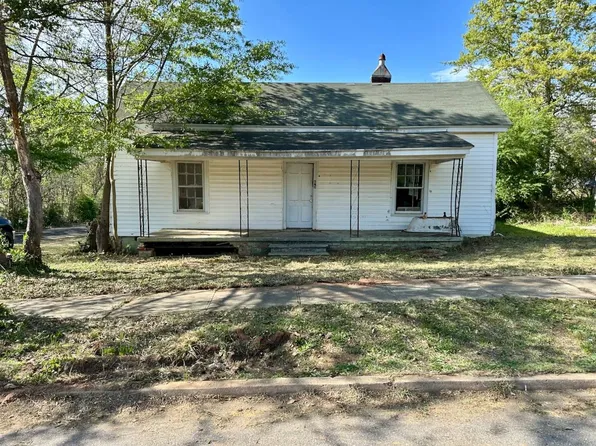 65 Herron Ave, Whitmire, SC 29178