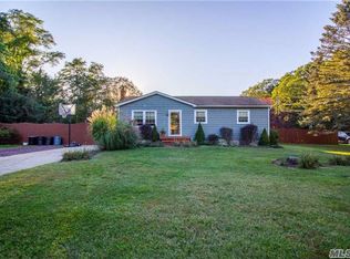 28 Old Saddle Rd, Ridge, NY 11961