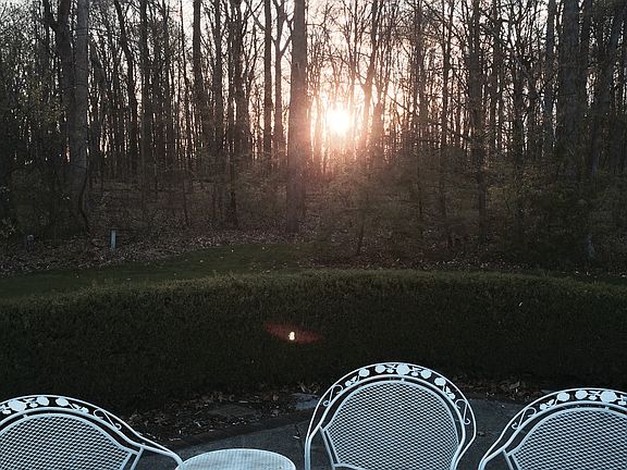 3rd image of 2624 Sonnington Dr