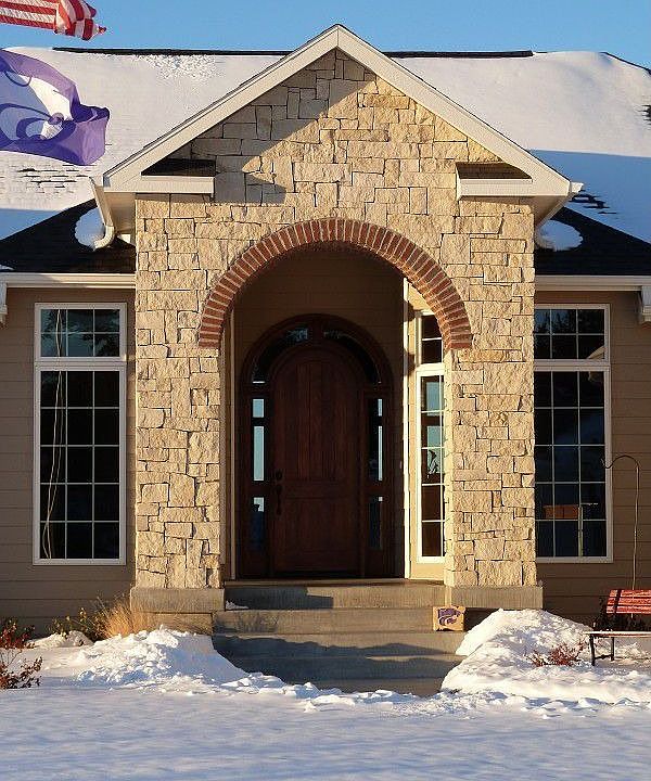 2nd image of 4120 Berkshire Cir