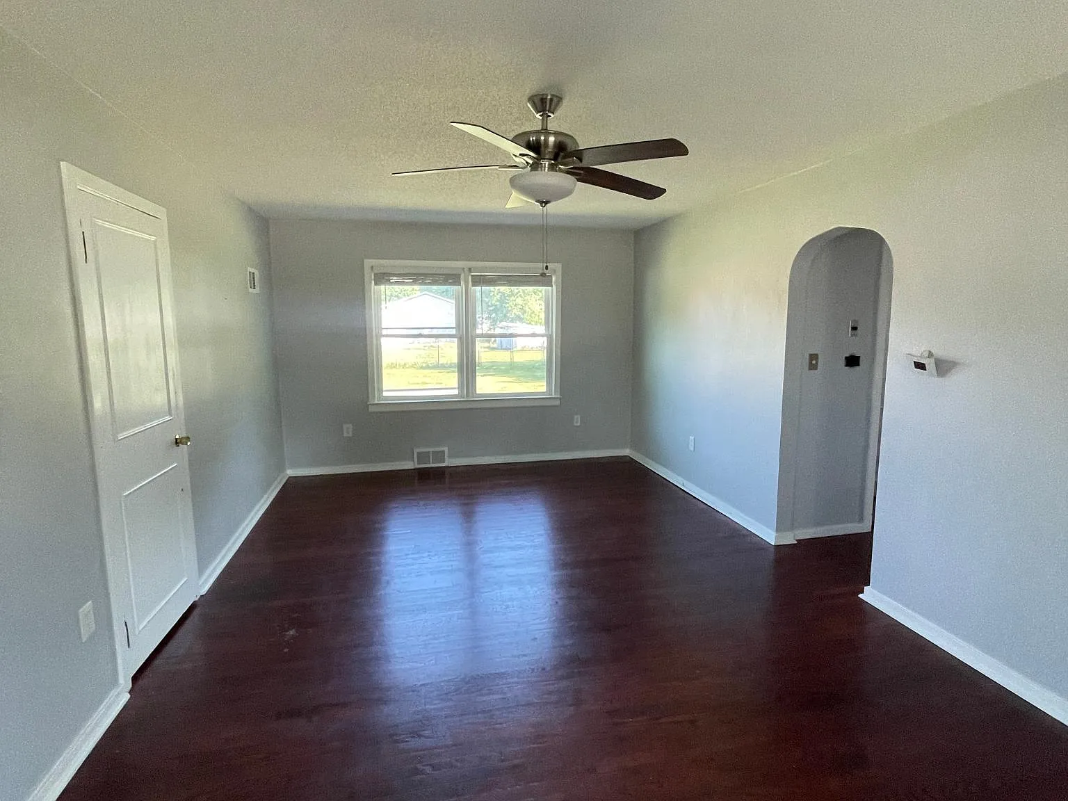3 bed, 1200 sqft, $1,750 — Photo 4