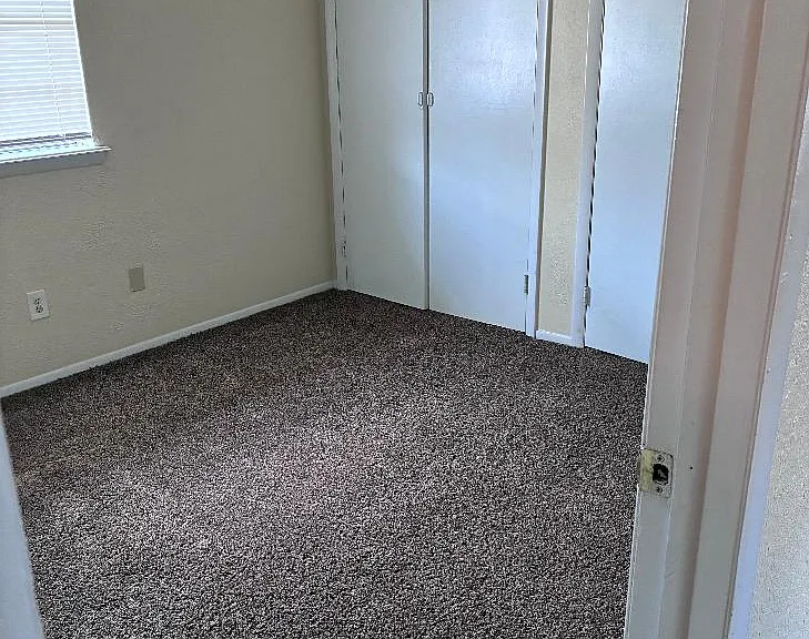 3300 SW 28th St #109 — Photo 4