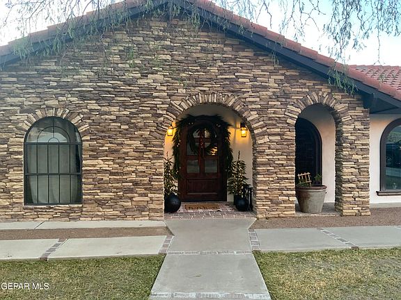 3rd image of 511 Greenhill Ln