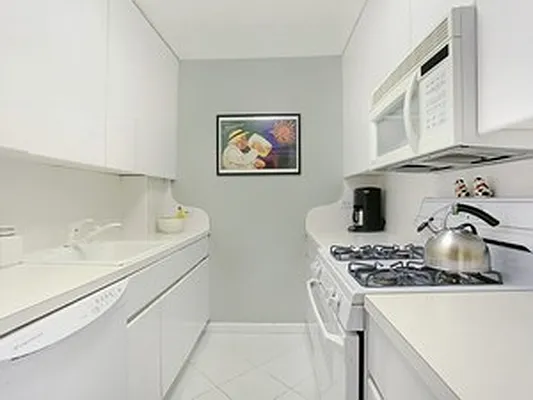 Sold by Corcoran | media 14