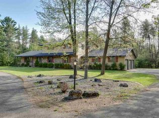 1405 Larrys Dr, Stevens Point, WI 54482