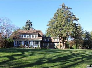 3 Pebble Hill Dr, Northport, NY