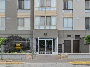 2470 Eglinton Ave W #706, Toronto, ON M6M5E7