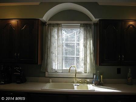 5th image of 7775 Sutton Ct