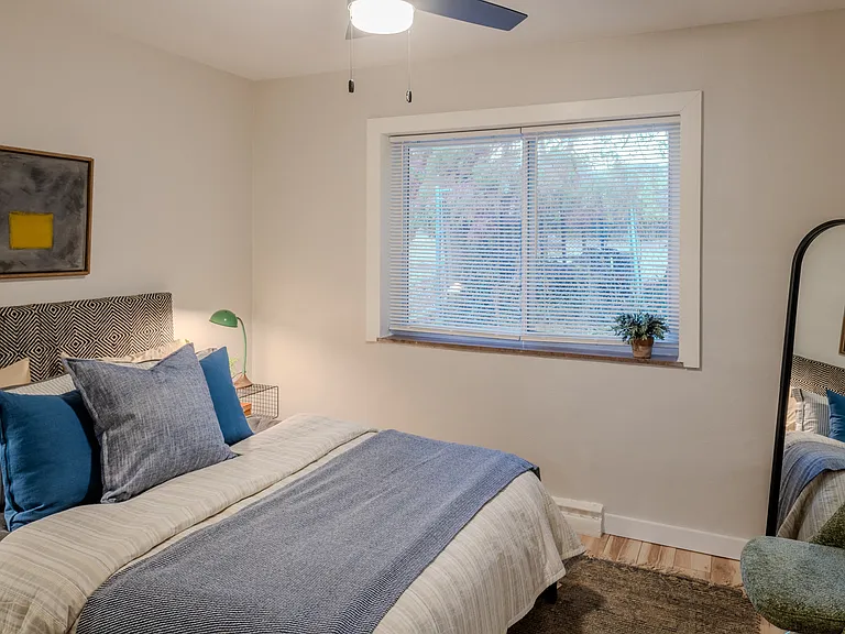 The Becton Apartments — Photo 4