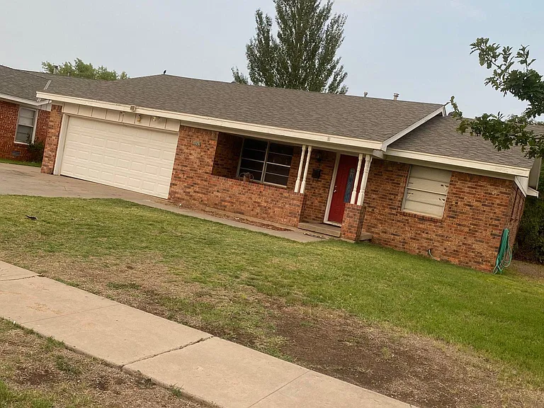 3307 Marion St — Photo 1