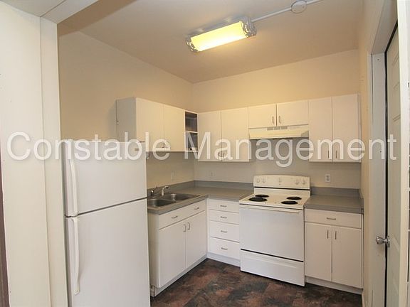 5th image of 109 E Clinton St Ste 1