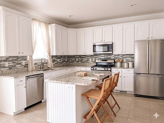 5th image of 5369 W Moorfield Dr