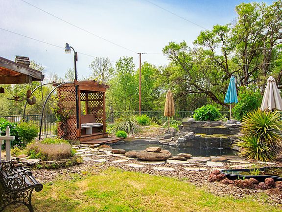 4th image of 3775 Brownsboro Hwy