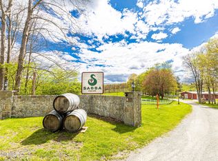 383 Pitts Rd, Malden Bridge, NY 12115