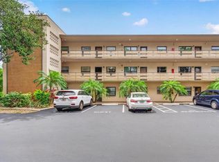 5975 Terrace Park Dr N Unit 311, Saint Petersburg, FL 33709