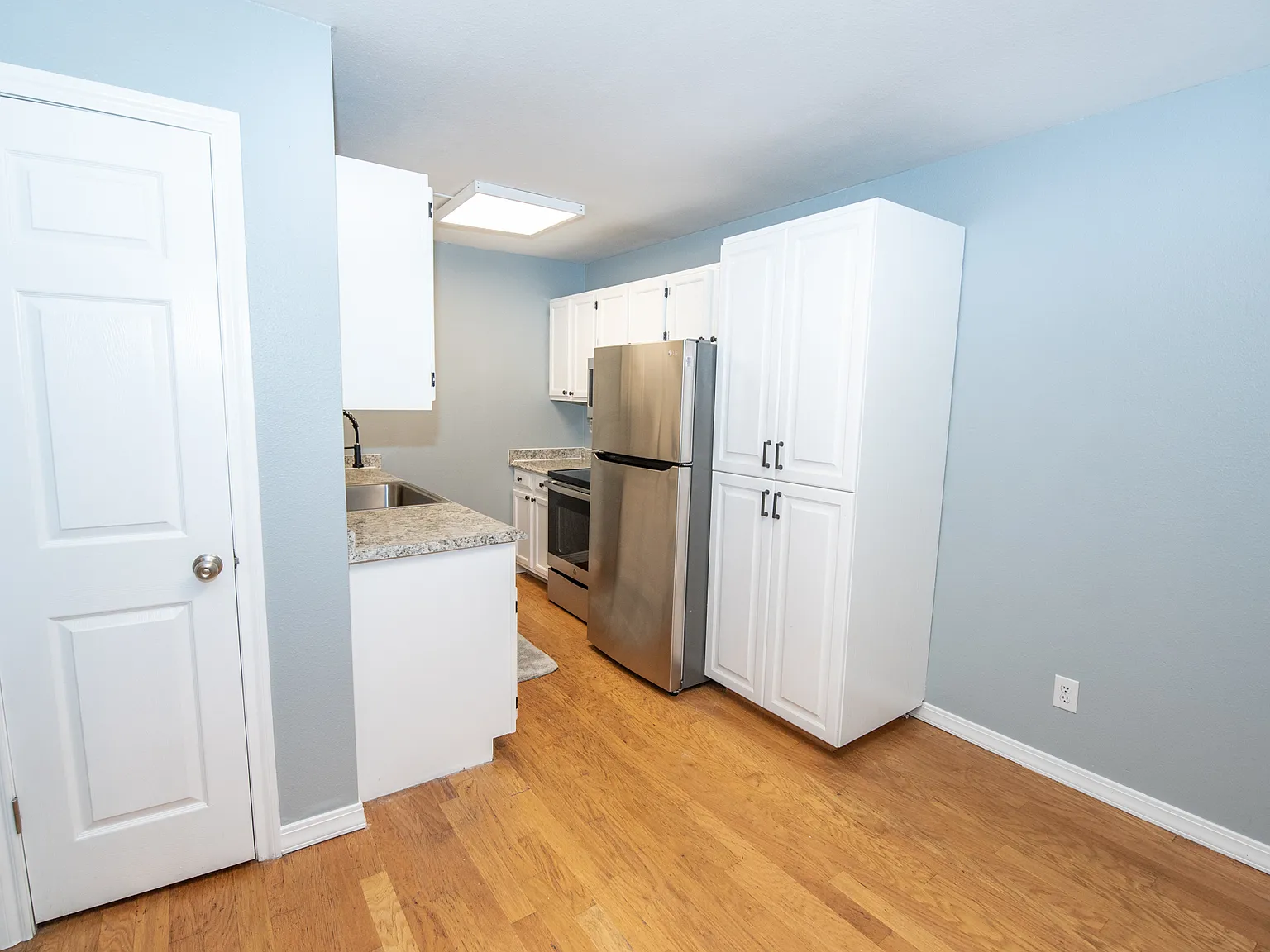 3 bed, 1095 sqft, $825 — Photo 3
