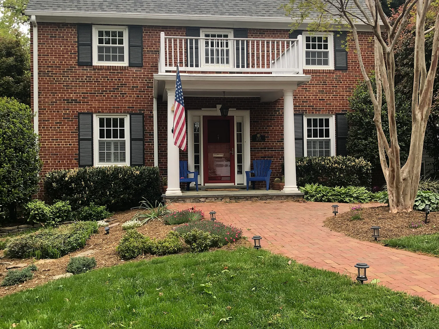 5 bed, 3219 sqft, $5,900 — Photo 1