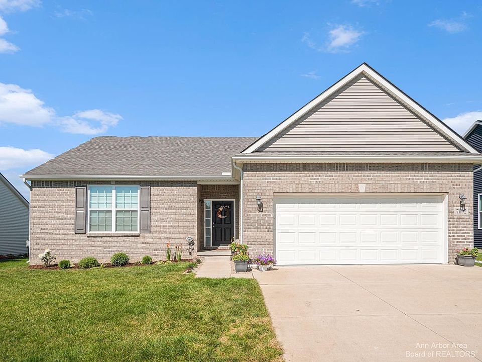 1st image of 7092 Creekway Ct