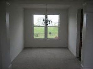 3rd image of 1273 Goldfinch Ln