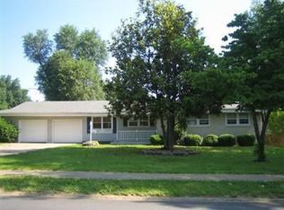 677 W Westview St, Springfield, MO 65807