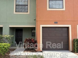 1527 Water Terrace Ln, Brandon, FL 33511