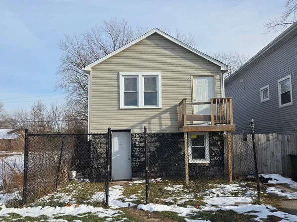 13719 S Spaulding Ave, Robbins, IL 60472