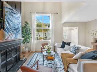 2471 Old Forge Ln APT 105, Winchester, NV 89121
