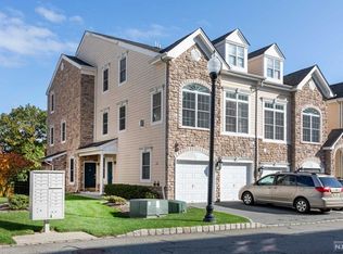 32A Forshee Cir, Montvale, NJ 07645