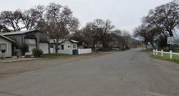 3rd image of 14955 Ballpark Ave