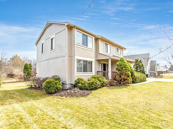 2nd image of 3755 Oak Dr