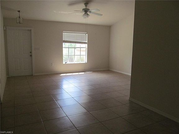 4th image of 501 E 10th St