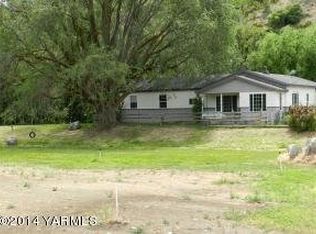 3270 S Naches Rd, Naches, WA 98937